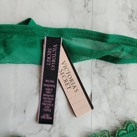 VICTORIA'S SECRET VERY SEXY ZIGGY GLAM FLORAL EMBROIDERY THONG PANTY - Picture 7 of 8